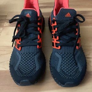 Like NEW  Adidas 4d ultra 10.5 running shoes